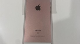 Good
													Apple iPhone SE 1st Gen 2016 - Unlocked, Rose Gold, 32 GB, A1662, photo 3 of 7