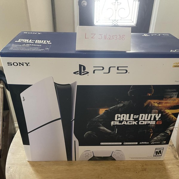 PlayStation 5 Slim Standard Edition (2023) - 1 TB, White