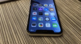 Mint
													Apple iPhone Xr - Unlocked, White, 64 GB, A1984, photo 5 of 8