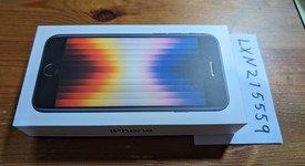New
													Apple iPhone SE 3rd Gen 2022 - T-Mobile, Midnight, 64 GB, A2595, photo 3 of 3