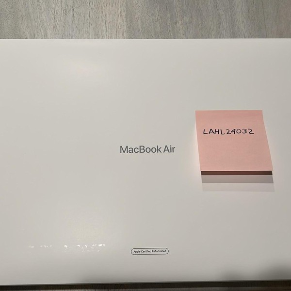 MacBook Air 2025 (M4) - 15 inch - 256 GB, Starlight, 16 GB, Apple M4