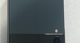 Good
													Samsung Galaxy Z Flip3 5G - Unlocked, Black, 256 GB, 8 GB, SM-F711U1, photo 1 of 2