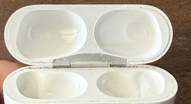 Used
													Apple AirPods Pro 2 - USB-C, photo 4 of 9