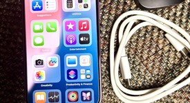 Mint
													Apple iPhone 16 - Unlocked, Pink, 128 GB, A3081, photo 4 of 4