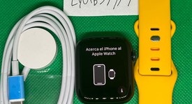 Mint
													Apple Watch Series 9 45mm - Unlocked, Midnight, A2984 - Cellular, Aluminum, photo 1 of 5