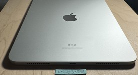 Mint
													Apple iPad 10th Gen - Wi-Fi, Silver, 64 GB, A2696, photo 3 of 6