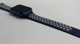 Mint
													Apple Watch Series 7 45mm - Unlocked, Blue, A2477 - Cellular, Aluminum, photo 3 of 3