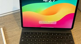 Good
													Apple iPad Pro 11" 4th Gen 2022 - Unlocked, Gray, 128 GB, photo 3 of 4