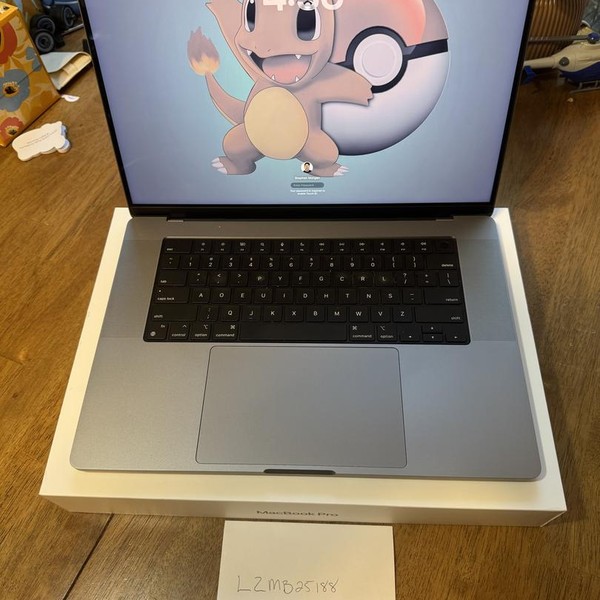 MacBook Pro 2021 - 16 inch - Apple M1 Max, Gray, 1 TB, 64 GB