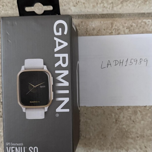 Garmin Venu Sq - Gold, Standard