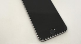 Good
													Apple iPhone SE 1st Gen 2016 - Unlocked, Grey, 128 GB, A1662, photo 4 of 12