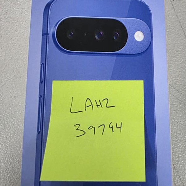 Google Pixel 10 - Unlocked, 256 GB, Indigo, GLBW0
