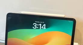 Good
													Apple iPad Pro 11" 4th Gen 2022 - Unlocked, Gray, 128 GB, photo 1 of 4