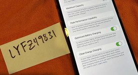 Good
													Apple iPhone 12 Pro Max - Unlocked, Pacific Blue, 256 GB, A2342, photo 4 of 11