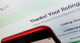 Mint
													Apple iPhone 8 Plus - Sprint, Red, 64 GB, A1864, photo 6 of 6