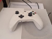 Xbox One S (2016)