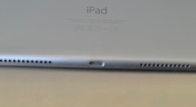 Good
													Apple iPad Pro 9.7" - Unlocked, Gray, 128 GB, A1674, photo 3 of 8