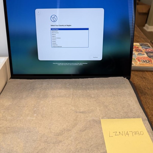 MacBook Air 2024 (M3) - 13 inch - 256 GB, Midnight, 16 GB, Apple M3, 10-core GPU