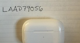 Used
													Apple AirPods Pro - MagSafe Case, photo 2 of 6