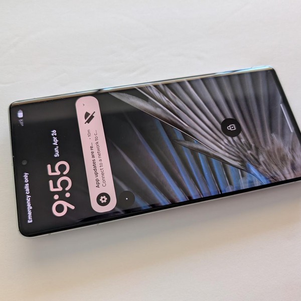 Google Pixel 7 Pro - Unlocked, 128 GB, Snow, 12 GB, GE2AE