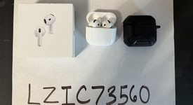 Used
													Apple AirPods 4th Gen - Active Noise Cancellation, photo 1 of 1