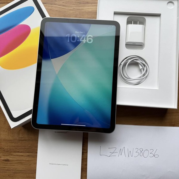 Apple iPad 10th Gen - Wi-Fi, 64 GB, Silver, A2696