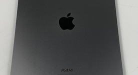 Good
													Apple iPad Air 5th Gen - Wi-Fi, Gray, 256 GB, A2588, photo 3 of 7