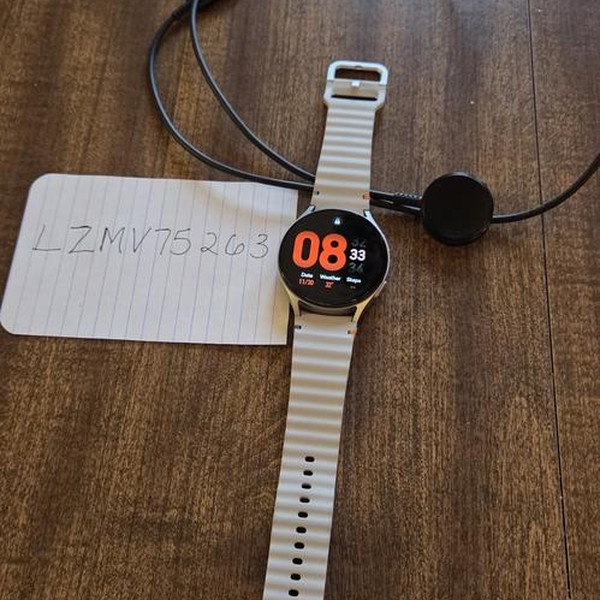 Samsung Galaxy Watch7 - Unlocked, Silver, SM-L315U, 44mm