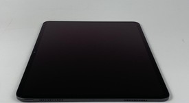 Mint
													Apple iPad Pro 13" (M4) 2024 - Unlocked, Black, 512 GB, 8 GB, A2926, Standard Glass, photo 5 of 7