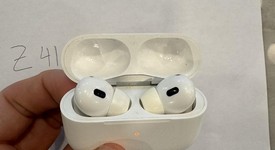 Used
													Apple AirPods Pro 2nd Gen - Lightning, photo 5 of 10