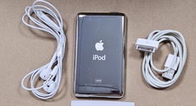 Good
													Apple iPod Classic 7th Gen 2009 - Black, 160 GB, photo 3 of 10