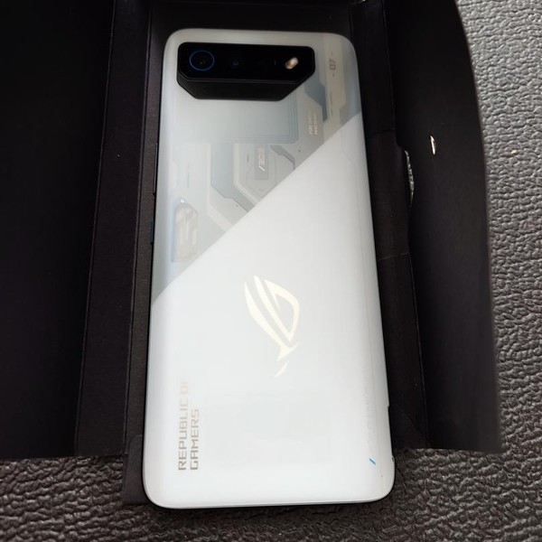 Asus ROG Phone 7 - Unlocked, 512 GB, White, 16 GB
