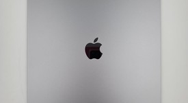Good
													Apple iPad Pro 12.9" 6th Gen 2022 - Wi-Fi, Gray, 512 GB, photo 2 of 8