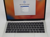 MacBook Pro 2017 (No Touch Bar) - 13"