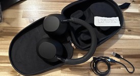 Used
													Sony WH-1000XM5 - Black, photo 1 of 2