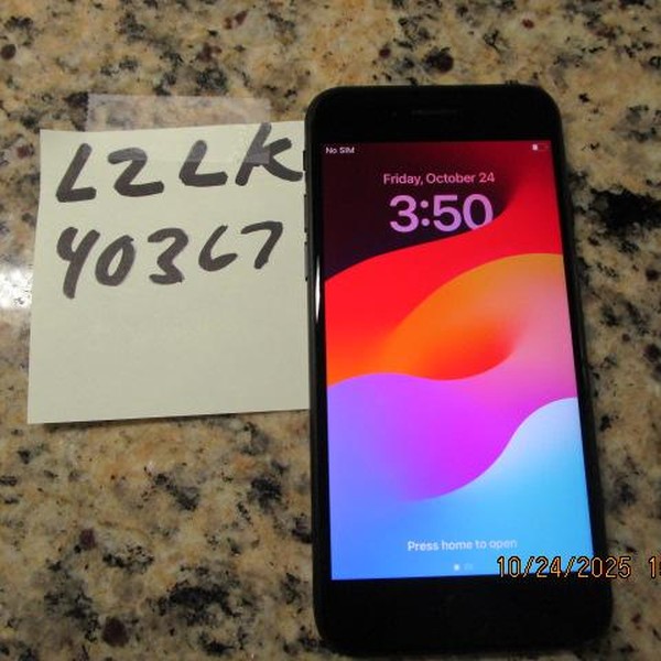 Apple iPhone SE 2nd Gen 2020 - Unlocked, 128 GB, Black, A2275