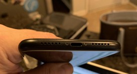 Good
													Apple iPhone Xr - Unlocked, Black, 64 GB, A1984, photo 4 of 7