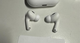 Used
													Apple AirPods Pro 2nd Gen - USB-C, photo 2 of 3