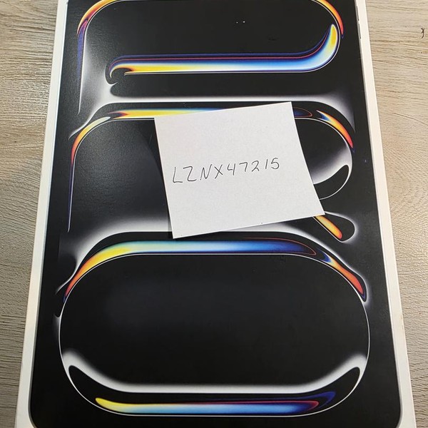 Apple iPad Pro 11 inch (M4) 2024 - Wi-Fi, 256 GB, Silver, 8 GB, A2836, Standard Glass