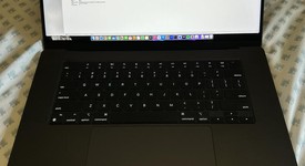 Mint
													MacBook Pro Late 2023 (M3) - 16" - Apple M3 Pro 12-core, Black, 512 GB, 36 GB, 18-core GPU, photo 2 of 10