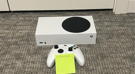 Mint
													Xbox Series S (2020) - White, 512 GB, photo 1 of 7
