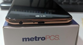 Mint
													LG K20 Plus - Metro by T-Mobile, Black, 32 GB, 2 GB, photo 3 of 6