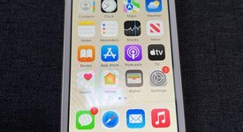 Good
													Apple iPod Touch 7th Gen - Wi-Fi, Gold, 128 GB, photo 4 of 12