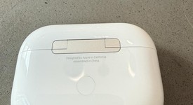 Used
													Apple AirPods Pro 2 - Lightning, photo 5 of 7