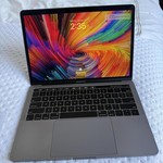 Good MacBook Pro 2019 - 13 inch - I5, Silver, 128 GB, 8 GB