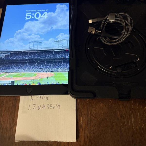 Apple iPad 7th Gen - Unlocked, 128 GB, Gray, A2200