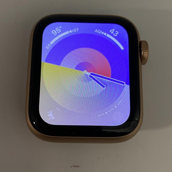 Apple Watch SE 1st Gen 40mm - Unlocked, Gold, A2353 - Cellular, Aluminum