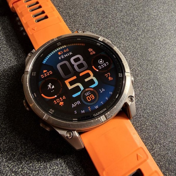 Garmin Fenix 8 - Titanium, AMOLED