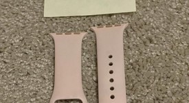 Good
													Apple Watch SE 1st Gen 40mm - Gold, A2351 - GPS, Aluminum, photo 2 of 9