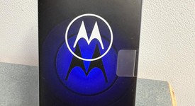 Mint
													Motorola Edge Plus (2022) - Unlocked, Blue, 512 GB, 8 GB, photo 3 of 7